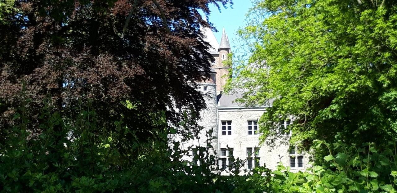Maison D'Hote Les Notes Endormie Chambre Secrete Berzee Exterior photo