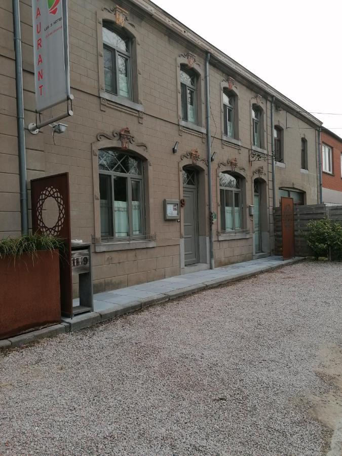 Maison D'Hote Les Notes Endormie Chambre Secrete Berzee Exterior photo