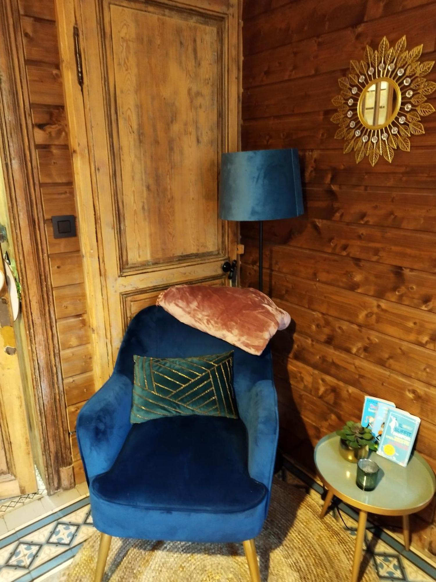Maison D'Hote Les Notes Endormie Chambre Secrete Berzee Exterior photo